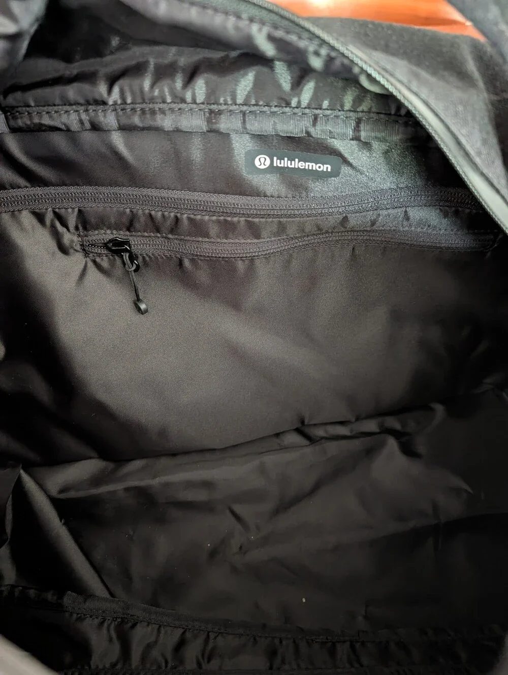 Lululemon Command The Day Duffle Bag 37L Hollywood Park Logo